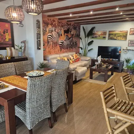 Acogedor Y Exotico Hogar Con Piscina Privada *
