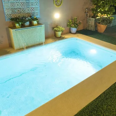 Acogedor Y Exotico Hogar Con Piscina Privada